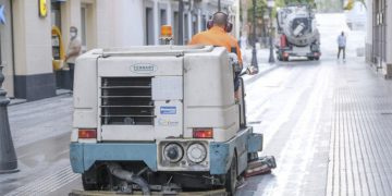 Refuerzo en los servicios de limpieza de Cádiz durante los meses de Julio y Agosto