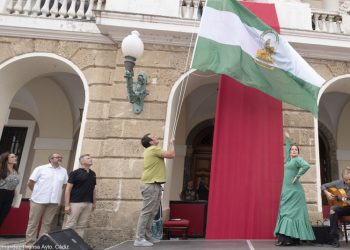El primer izado de la bandera andaluza en la Casa Consistorial cumple 86 años