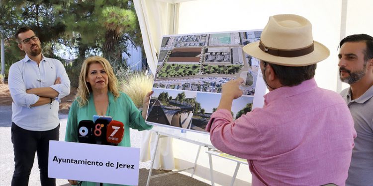 Comienzan las obras del desdoble de la avenida Reina Sofía frente a las antiguas bodegas Croft