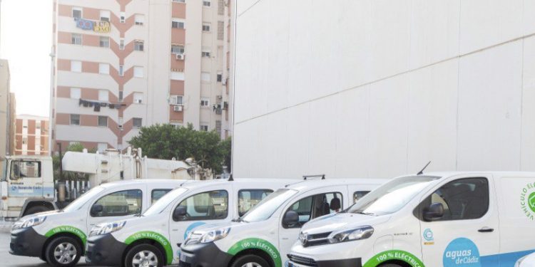 Aguas de Cádiz continúa avanzando en la reducción de la huella de carbono con un nuevo vehículo sin emisiones