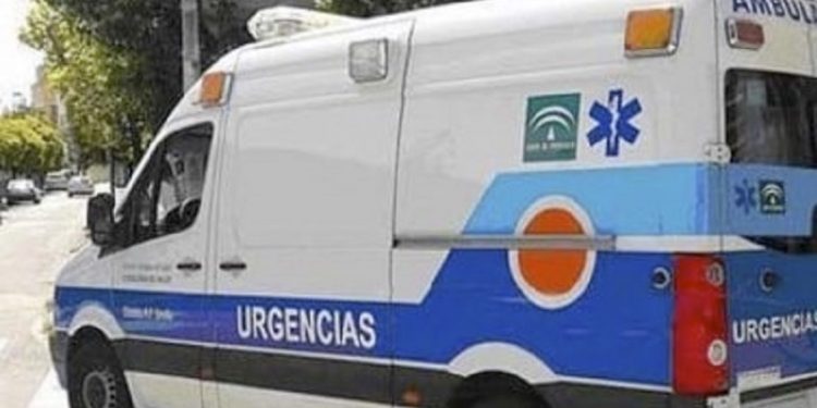 Herido tras sufrir una caída en el espigón de una playa de El Puerto de Santa María
