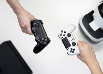Es aconsejable atender al etiquetado de los videojuegos antes de adquirirlos para menores