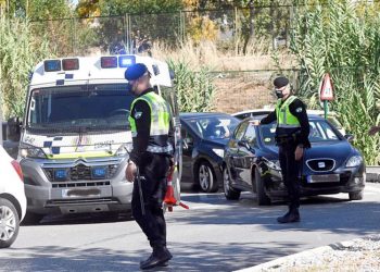 Nueve personas heridas tras un accidente entre dos vehículos en la A-92G en Granada