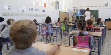 Este lunes comienza el curso escolar para más de 746.000 estudiantes de Infantil, Primaria y Educación Especial en Andalucía