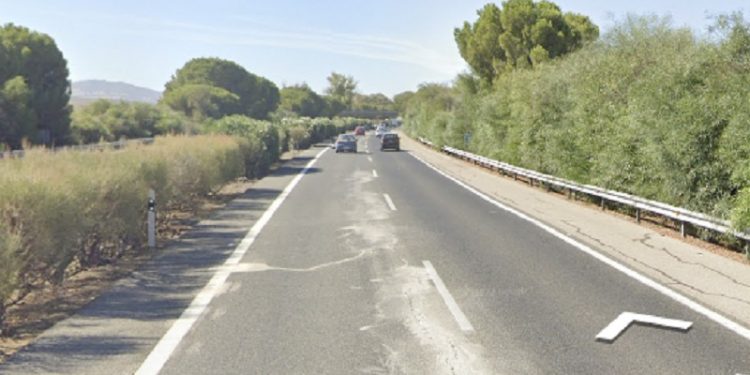 Dos personas fallecidas y otras dos resultan heridas en un accidente de tráfico en Lebrija