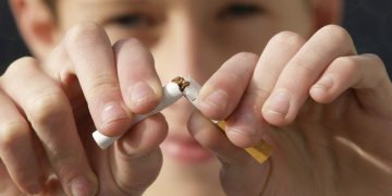 Nueva Zelanda prohibirá fumar a todas las personas nacidas a partir de 2009