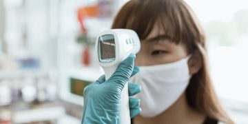 China confirma casi 60.000 muertes relacionadas con el coronavirus en un mes