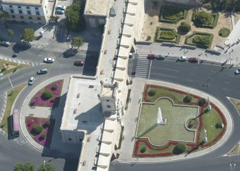 La fuente de Puerta Tierra volverá a lucirse a partir de este jueves