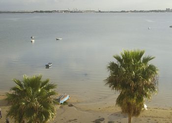 Prohibido temporalmente el baño en la playa La Cachucha de Puerto Real