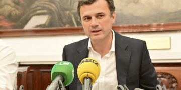 El pabellón Fernando Portillo resurge de sus cenizas: el Ayuntamiento de Cádiz garantiza su construcción