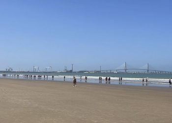 Fallece un hombre de 78 años en la playa de Valdelagrana. Ya van dos este mes